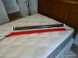 (BED1) AMERICAN FLAG IN CASE, ITEM IS SOLD AS IS, WHERE IS, WITH NO GUARANTEE OR WARRANTY. NO