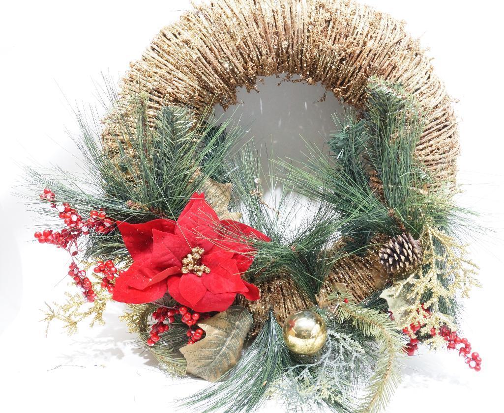 (12L) LARGE HOLIDAY CHRISTMAS WREATHS (LARGEST IS 28 INCHES) INCLUDES ONE WREATH STORAGE CONTAINER,