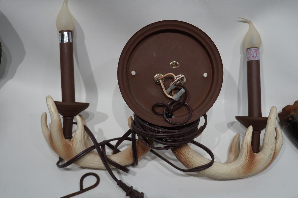 (11K) ASSORTED RUSTIC DECOR INCLUDING STEER HORNS, SNAPPING TURTLE SHELL CLOCK, RESIN ANTLER WALL