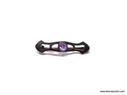 .925 STERLING SILVER LADIES ANTIQUE AMETHYST BROOCH; 1.4 GM