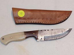 BLADE STYLE : STRAIGHT BACK; HANDLE : WOOD, HORN, RESIN, OR BONE, CUSTOM FIT TO EACH KNIFE; LENGTH