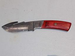 BLADE STYLE : CLIP POINT; HANDLE : WOOD, HORN, RESIN, OR BONE, CUSTOM FIT TO EACH KNIFE; LENGTH OF