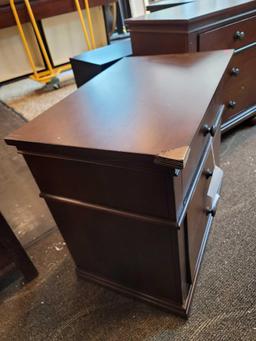 ASPENHOME OXFORD 3 DRAWER NIGHTSTAND; POWERED AND HIDDEN STORAGE IN BOTTOM DRAWER; HAS MINOR DAMAGE