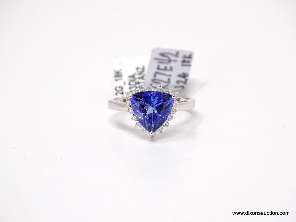 18K WHITE GOLD LADIES CUSTOM MADE DIAMOND & TANZANITE RING.