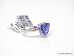 18K WHITE GOLD LADIES CUSTOM MADE DIAMOND & TANZANITE RING.