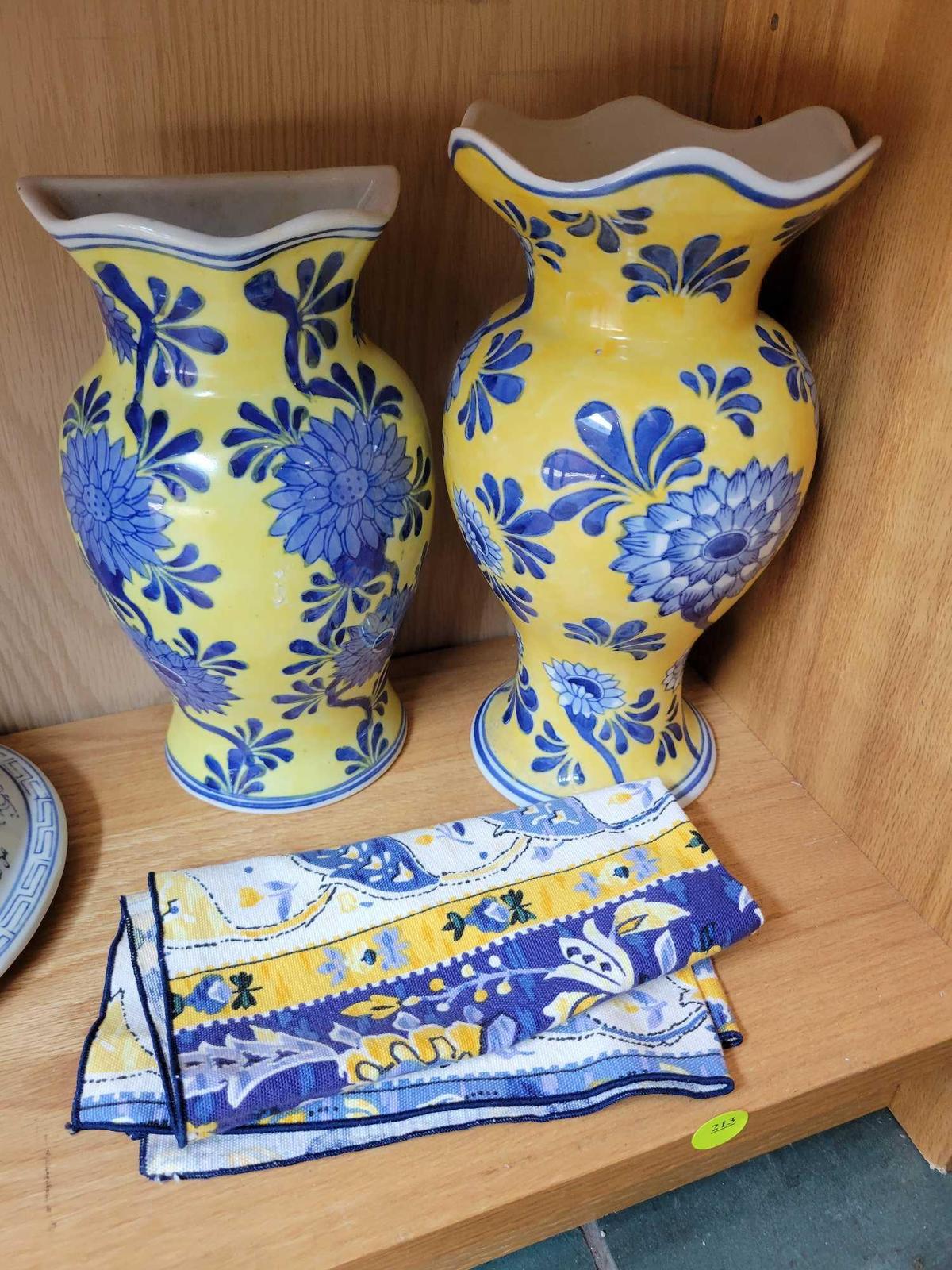 YELLOW AND BLUE POTTERY LOT