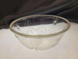 ANTIQUE INDIANA GLASS BOWL