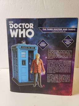 DOCTOR WHO THE THIRD DOCTOR AND TARDIS COLLECTOR FIGURE SET. NEW IN BOX