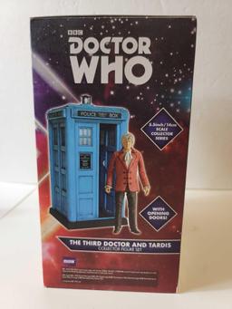 DOCTOR WHO THE THIRD DOCTOR AND TARDIS COLLECTOR FIGURE SET. NEW IN BOX