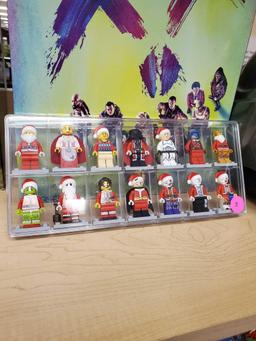 LOT OF 14 HOLIDAY LEGO MINIFIGURES, SANTA, MRS CLAUS, THE GRINCH, BATMAN, JOKER, JANGO FETT, C3PO