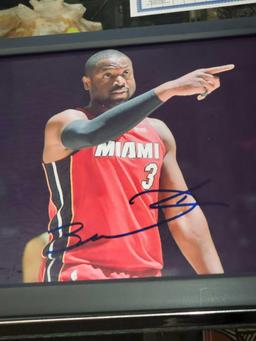 FRAMED AND SIGNED GAME PHOTOGRAPH, DWYANE WADE MIAMI HEAT, COMES WITH COA BY SPORTS COLLECTIBLES,