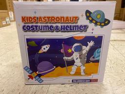 Spooktacular Creations Astronaut Helmet with Movable Visor Pretend Play Toy Set for Party Favor