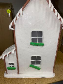 13" Illuminated Gingerbread Cottage Does need Repair