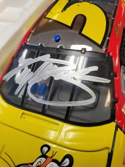 AUTOGRAPHED MOTORSPORTS AUTHENTICS, 1:24 SCALE STOCK CAR, KYLE BUSCH NO.5 KELLOG'S/ AUTOGRAPHED 2007