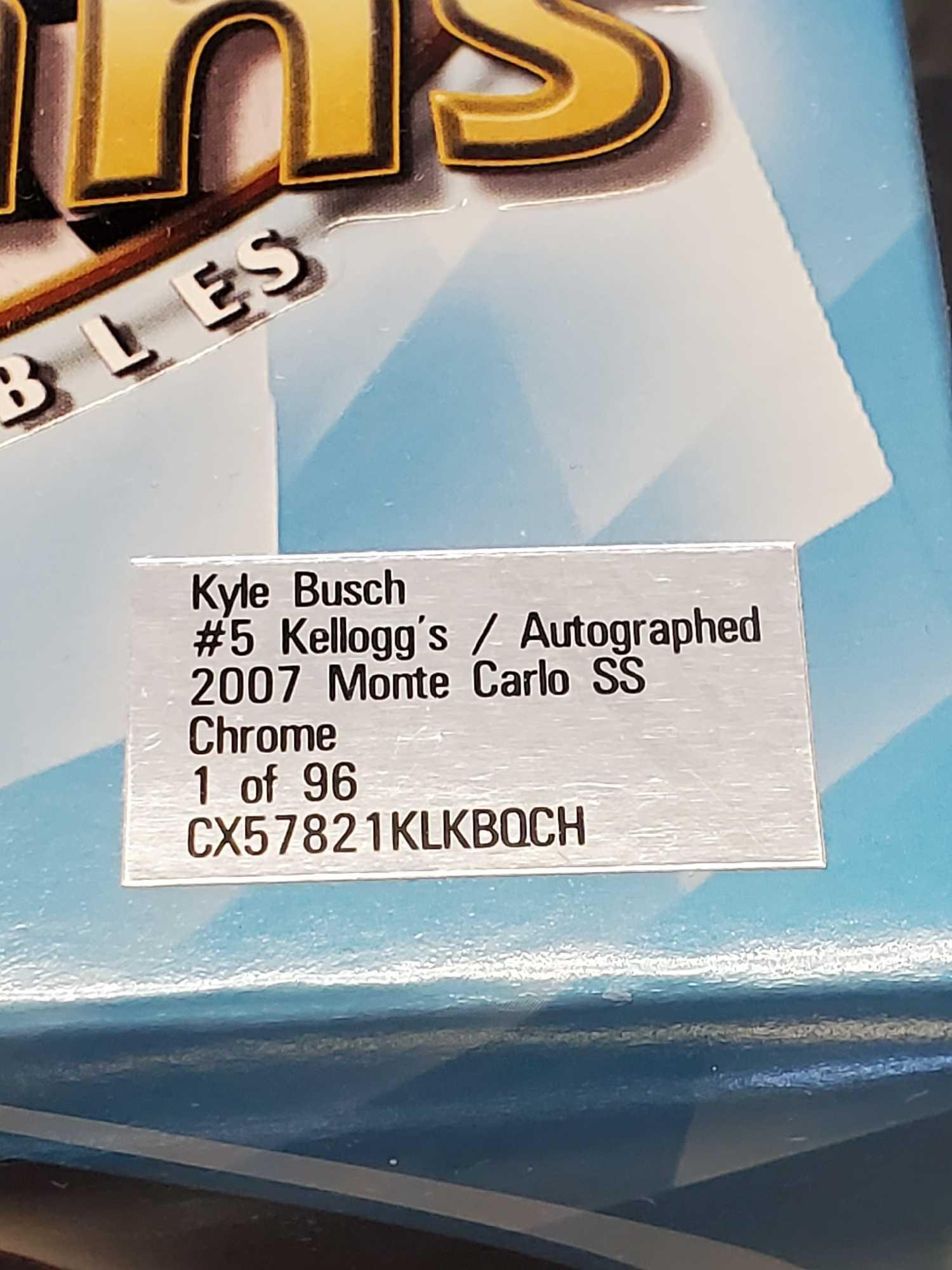 AUTOGRAPHED MOTORSPORTS AUTHENTICS, 1:24 SCALE STOCK CAR, KYLE BUSCH NO.5 KELLOG'S/ AUTOGRAPHED 2007