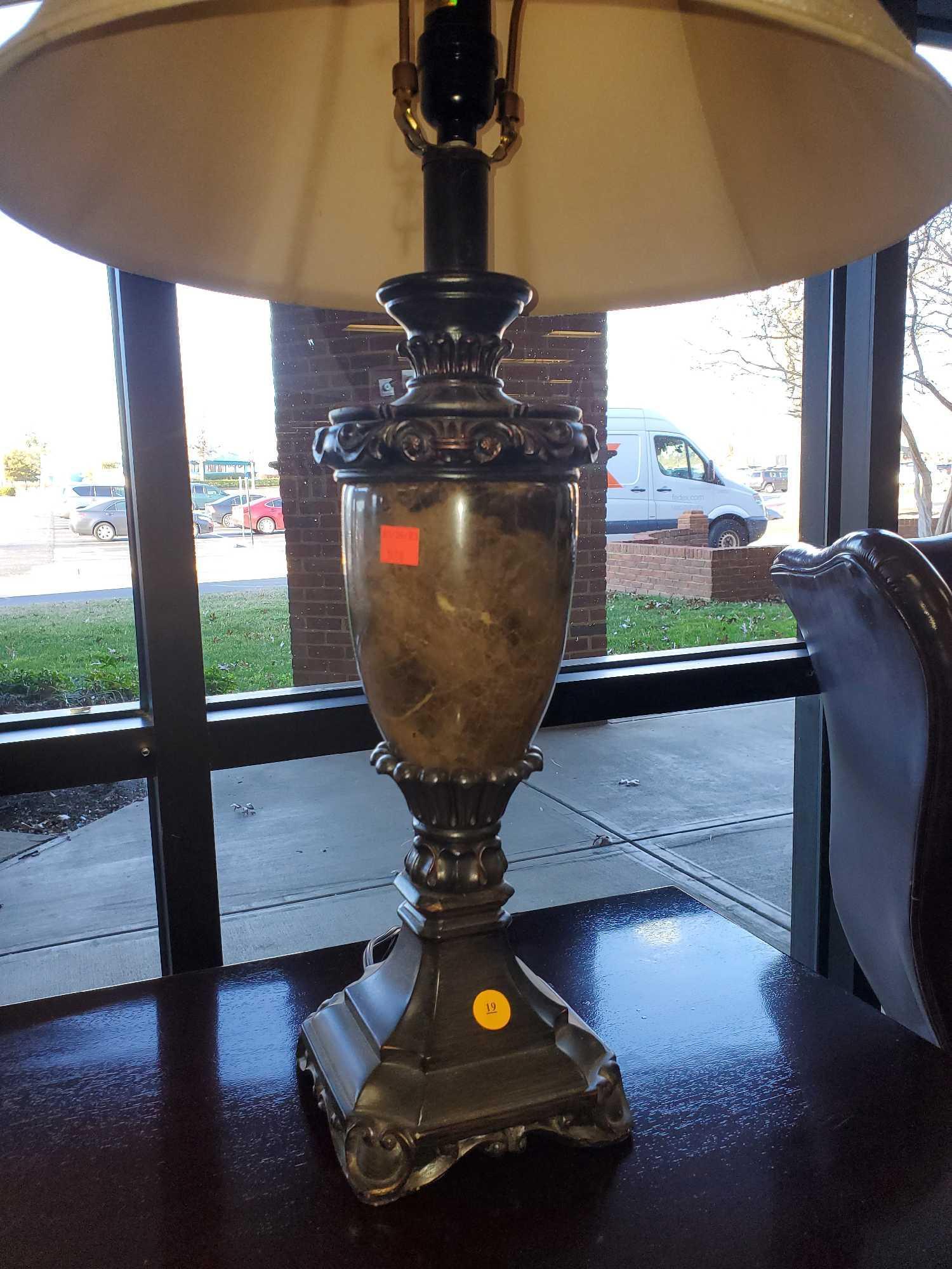 ALLEN + ROTH 21-in BRONZE PLUG-IN 3-WAY RESIN STICK LAMP BASE, HAS A CREAM SHADE.