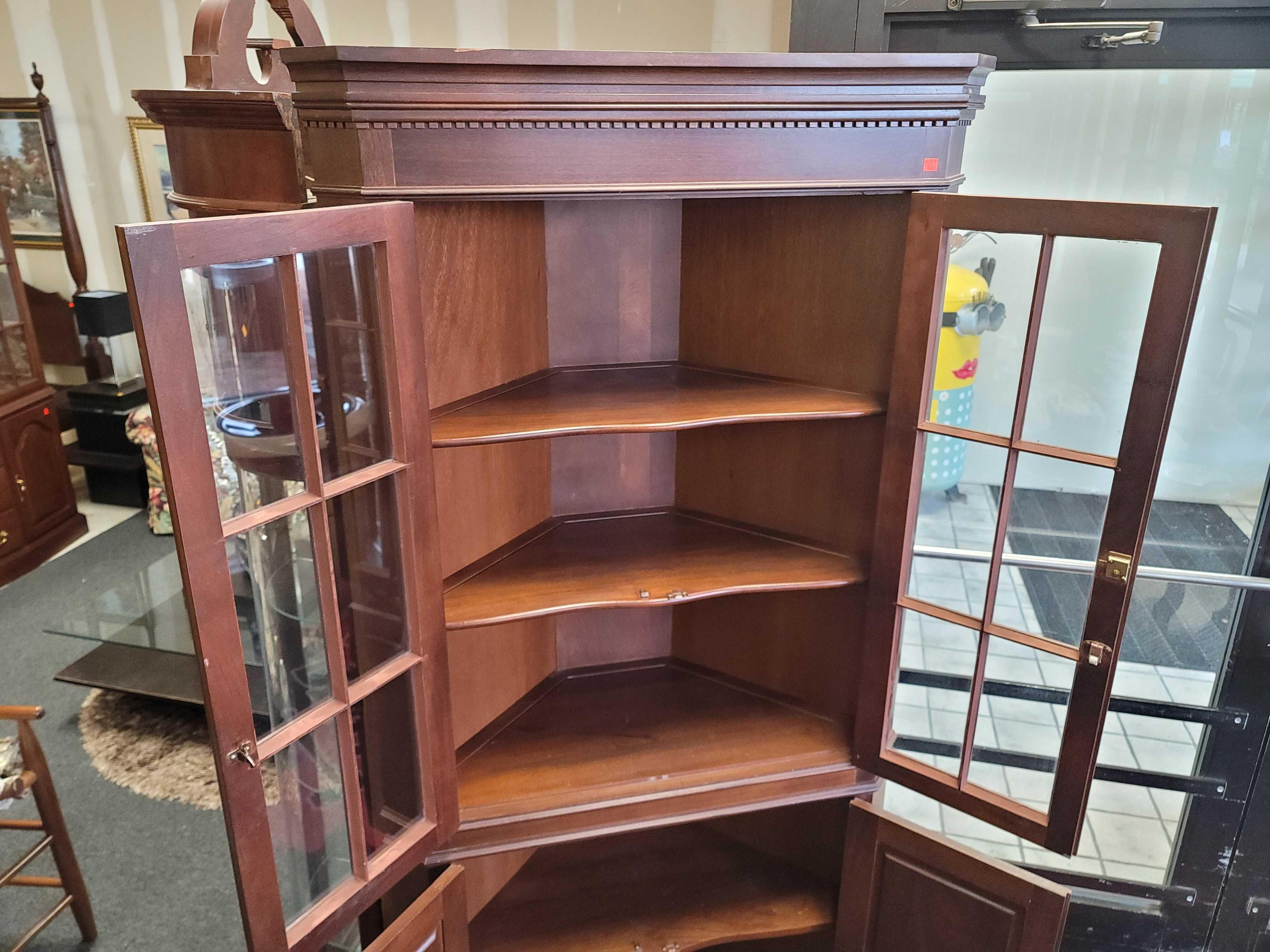 VINTAGE MAHOGANY CORNER CUPBOARD, 4 DOORS, 2 GLASS DOORS, 2 WOOD DOORS, 5 TIERS, BRASS SHIELD KEY