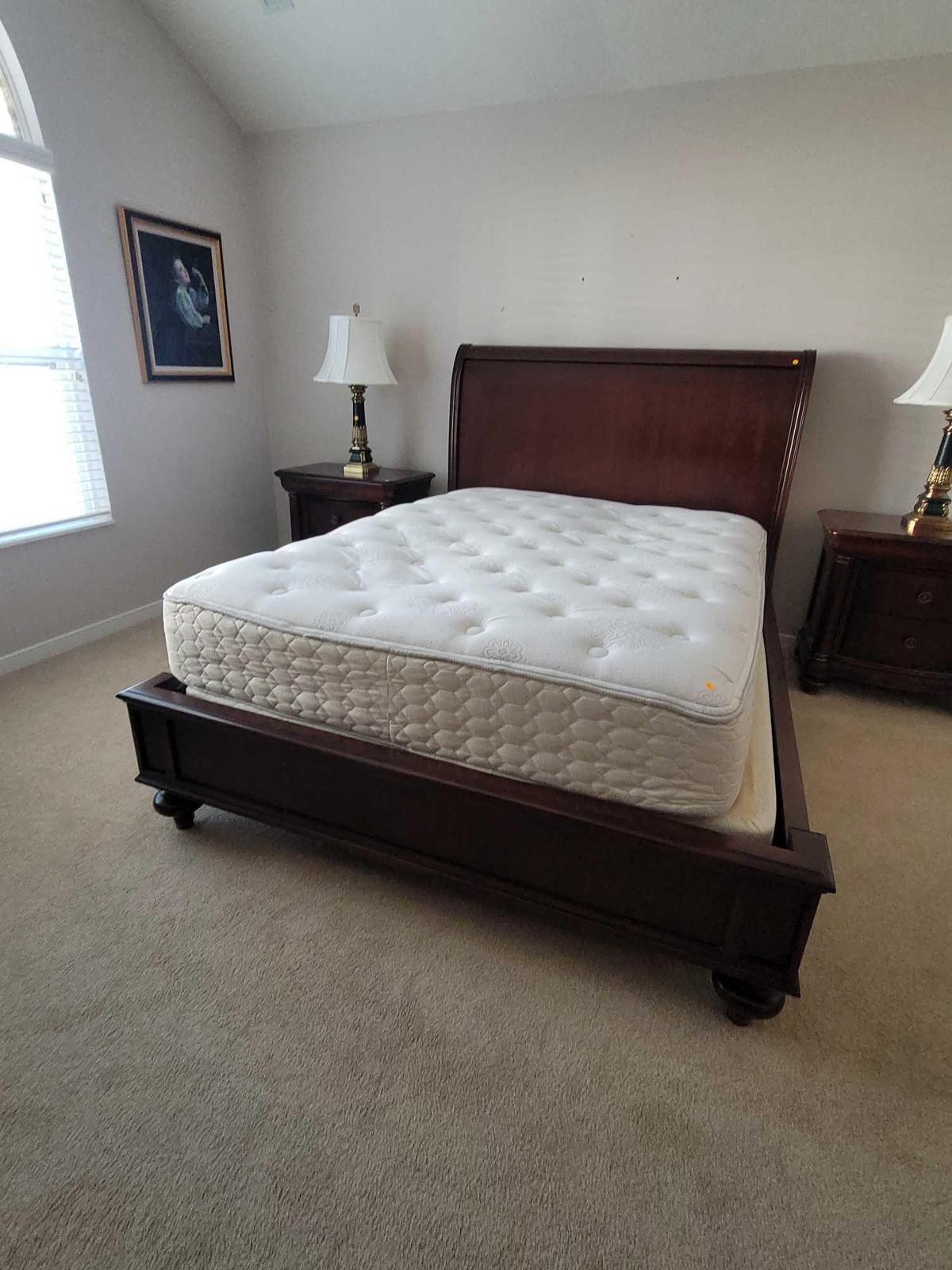 (MBR) DREXEL QUEEN SIZE BED WITH SLEIGH STYLE HEADBOARD AND BOX FRAME. MEASURES APPROX 67" X 90" X