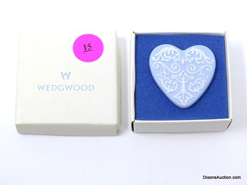 WEDGEWOOD BLUE & WHITE HEART BROOCH IN THE ORIGINAL BOX. IT MEASURES APPROX. 1-1/2" X 1-1/2".