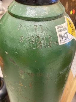 USED TANK OF COMPRESSED OXYGEN 150KG FLAMMABLE