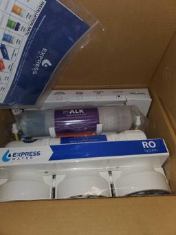 RO SYSTEMS EXPRESS WATER FILTER, IN THE ORIGINAL BOX.