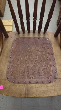 EARLY STYLE WOODEN PRESS BACK DINING CHAIR WITH A PRESS BOTTOM, BOTTOM HAS NAIL HEAD TRIM AROUND