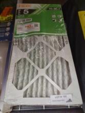 HDX 10 IN X 20 IN X 1 IN STANDARD PLEATED AIR FILTER FPR 5, MERVE 8 TOTAL OF FOUR FILTERS ALL APPEAR