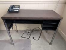 (OFC1) SM. METAL AND PRESSED BOARD OFFICE DESK WITH 3-SECTION PAPER ORGANIZER TRAYS ATTACHED. IT
