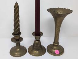 (FOYER) LOT OF (3) BRASS ITEMS TO INCLUDE A BUD VASE WITH SCALLOPED EDGING AND ETCHED FLORAL