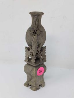 (LR) VINTAGE CARVED SOAPSTONE CHINESE BUD VASE. IT MEASURES APPROX. 6"T.