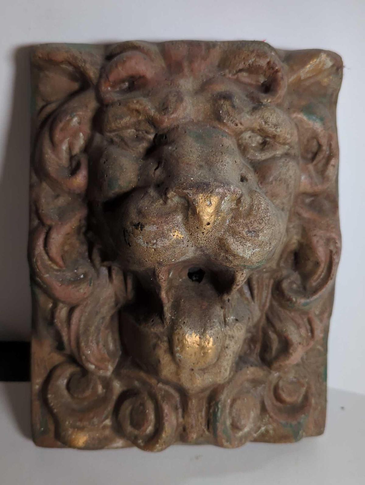 (LR) VINTAGE CAST CONCRETE LIONS HEAD FOUNTAIN FEATURE, 8 1/4"X11 1/4"X 3 1/4"