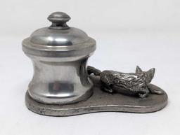 (FOYER) VINTAGE PEWTER FOX INKWELL PAPERWEIGHT. MARKED UNDER THE FELT "BT". IT MEASURES APPROX.