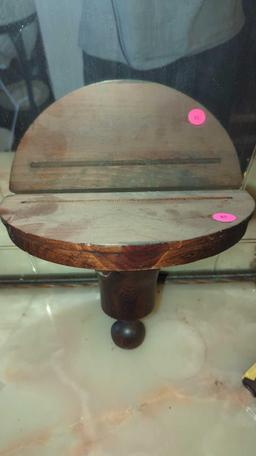 VINTAGE WOOD WALL SHELF. HALF MOON DESIGN, HAS A SLIT IN THE TOP FOR HOLDING THINGS, 10X5 1/8"X8