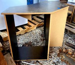 Corner Desk $20STS