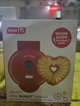 Mini Bundt Maker $1 STS