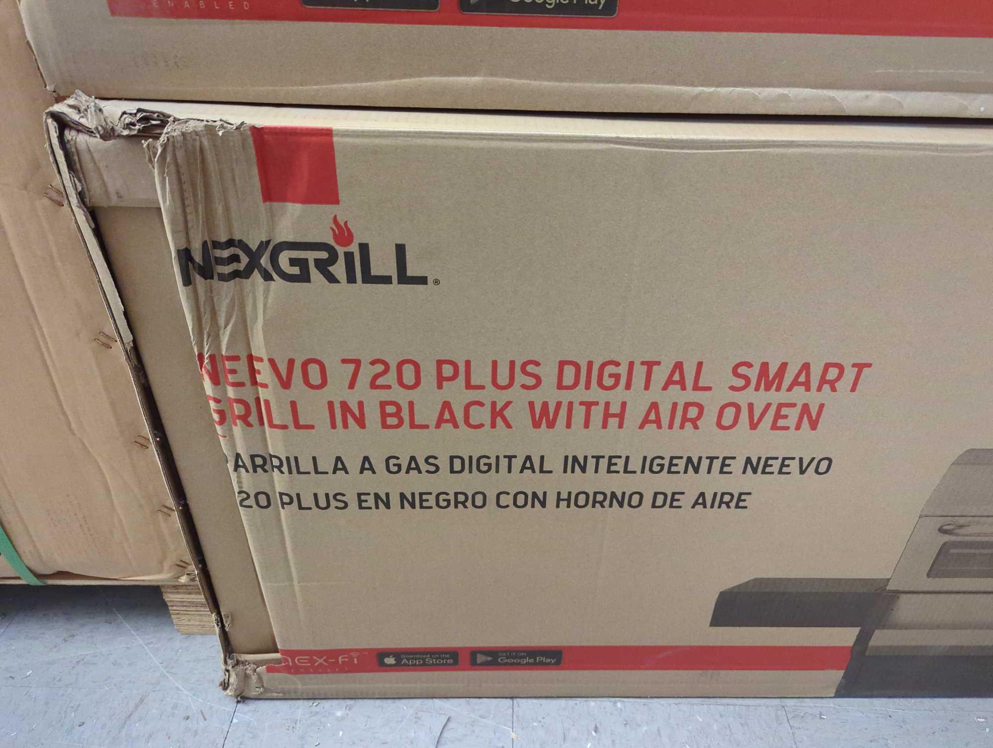 Nexgrill Neevo 720 Plus Propane Gas Digital Smart Grill in Black with Air Fryer Oven, Appears to be