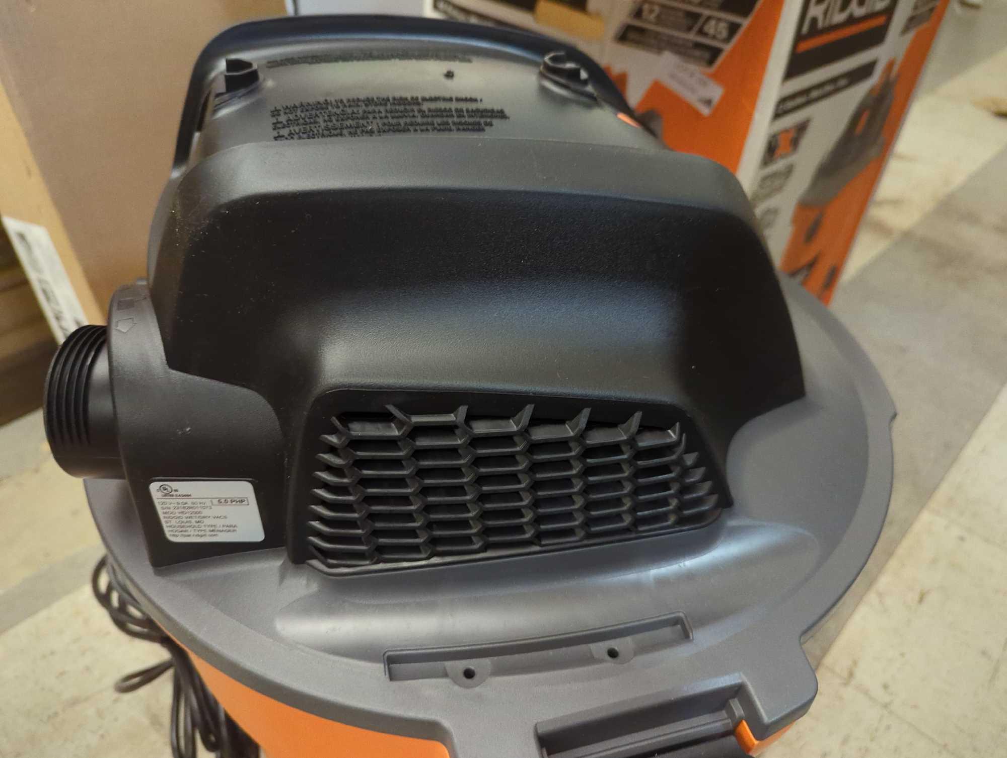 RIDGID 12 Gallon 5.0 Peak HP NXT Wet/Dry Shop Vacuum with Filter, Locking Hose and Accessories,