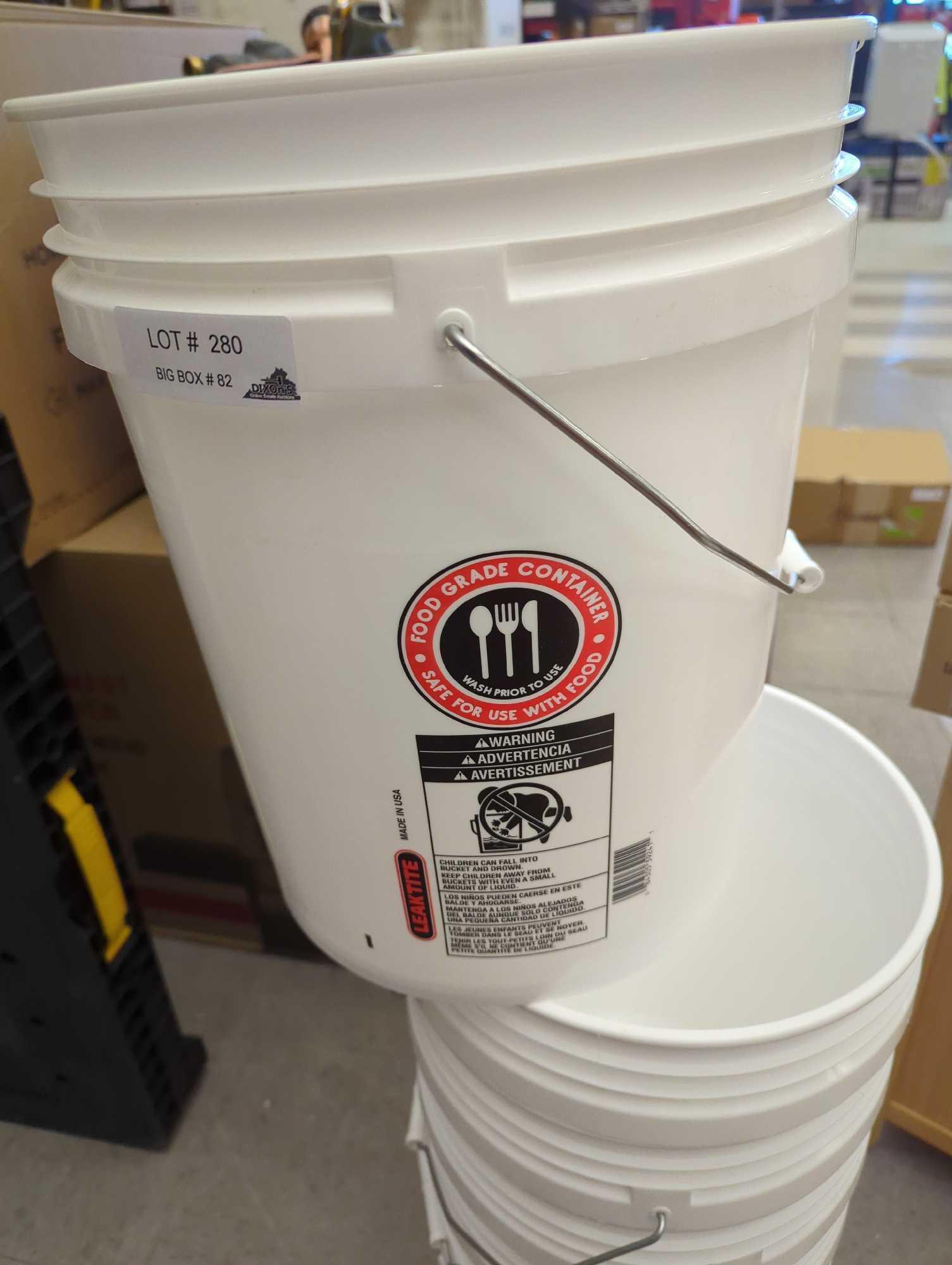 Lot of 6 Leaktite 5 gal. 70mil Food Safe Bucket White, Appears to be New Retail Price Value $7 Per