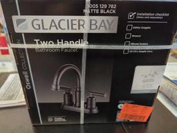 Glacier Bay Oswell 4 in. Centerset 2-Handle High-Arc Bathroom Faucet in Matte, MSRP 70.99