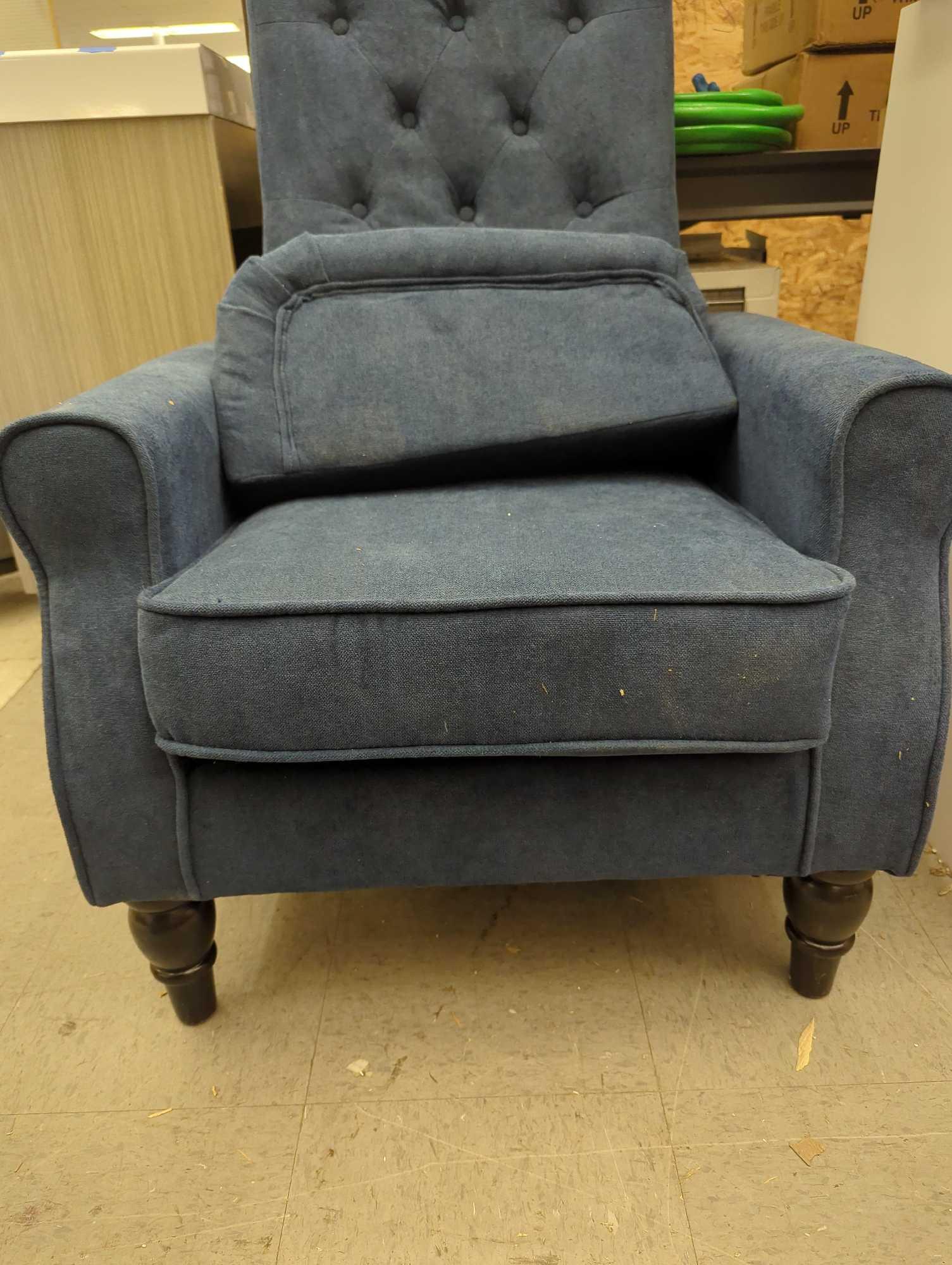 HOMCOM Button-Tufted Accent Chair with High Wingback, Rounded Cushioned Armrests and Thick Padded