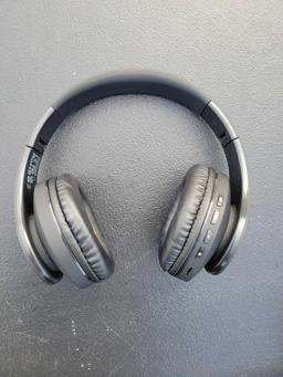 HeadPhones $1 STS