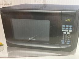 Brand new Sunbeam microwave in box