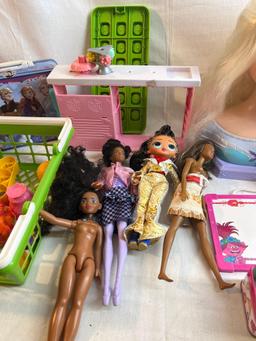 Large toy lot including a large JoJo...Siwa toy box. Doll head, Frozen metal lunch box, plush My