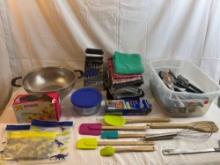 Kitchen lot: strainer, hand towels, mixing spoons, reusable bags, grater, utensils, etc.