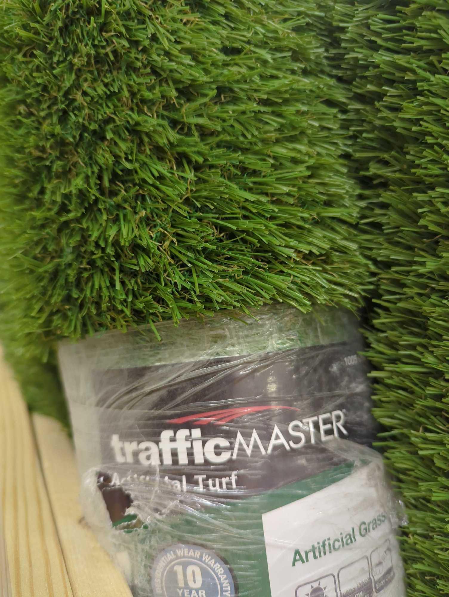 (1Roll) TrafficMaster 5 ft. x 7.5 ft. Lt. Green Artificial Grass Rug, Appears to be New in Factory