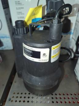 Everbilt 1/6 HP Plastic Submersible Utility Pump, Retail Price $109, Appears to be Used, What You