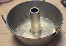 Angel Food Cake Pan $1 STS