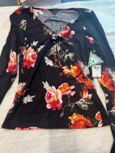 GUESS Womens Salvadore Garden Print- Retail $49- Size Medium