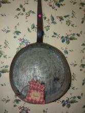 (KIT) WALL HANGING DECORATION VINTAGE PRIMITIVE METAL DIPPING LADLE PAN, LARGE, MEASURE