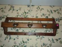 (KIT) Wall Hanging Wooden Heart Shaped Shelf With 4 Coat Hanging Posts, Measure Approximately 33 in